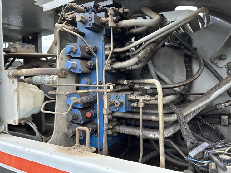 2005-gradall-xl4100-ii-image-29