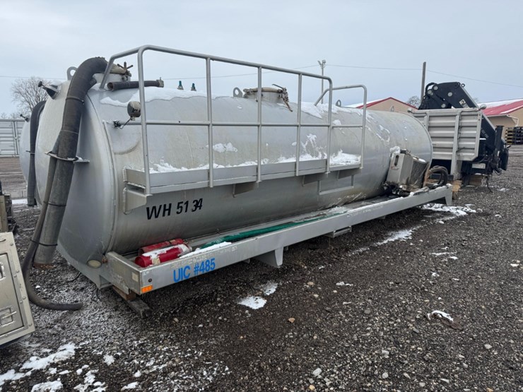 2012-90-bbl-tanker-take-off-w/-pumps-image-9