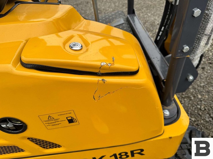 2025-cfg-industrial-qk18r-mini-excavator-image-24