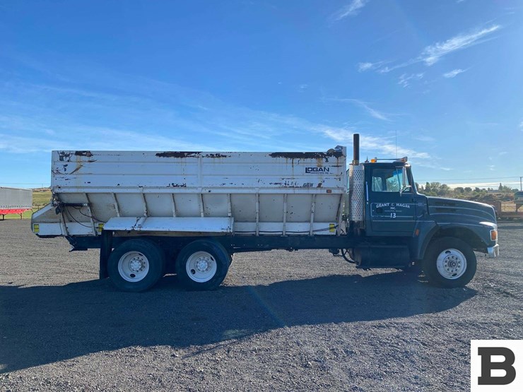 1995-ford-l9000-image-6