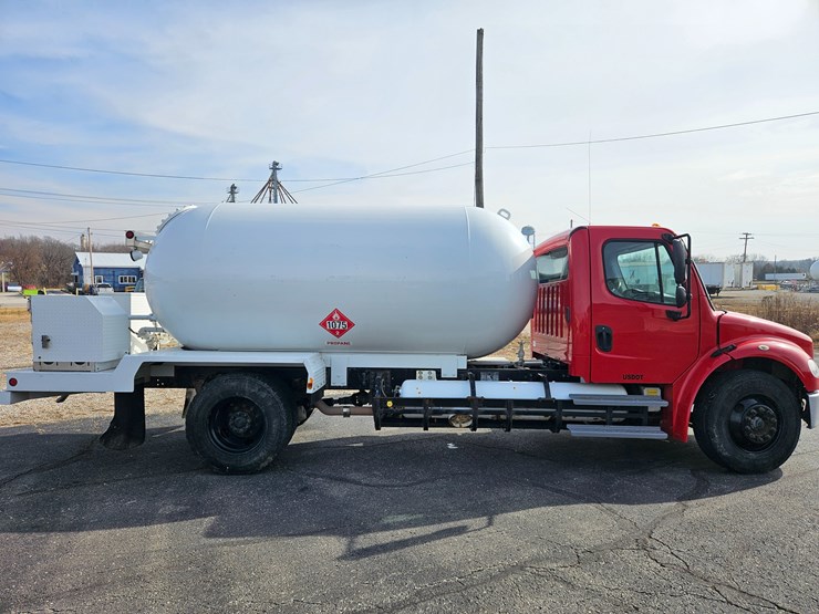 2016-freightliner-s2g-image-19