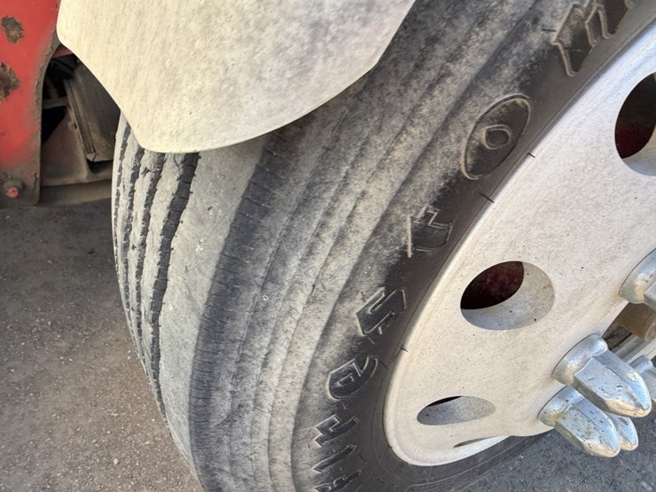 #1952-•-2008-international-eagle-day-cab-truck-tractor-image-69