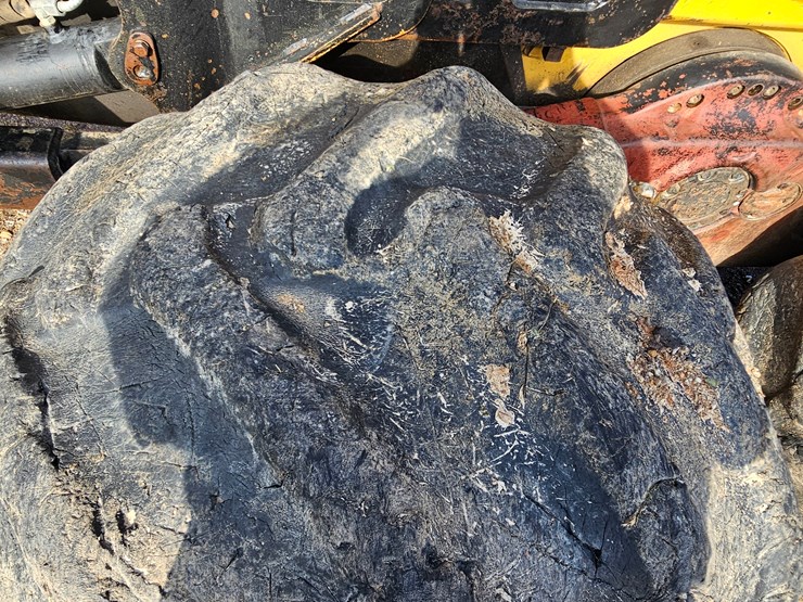 caterpillar-574-image-107