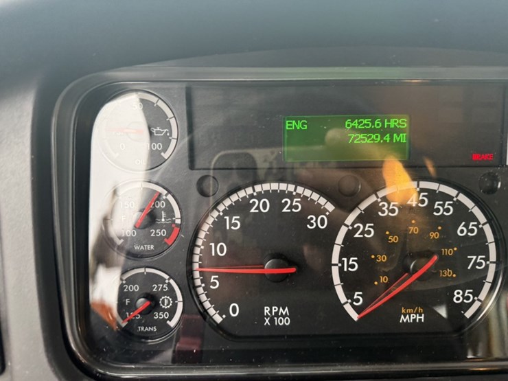 #2000-•-2014-freightliner-altec-digger-derrick-image-85