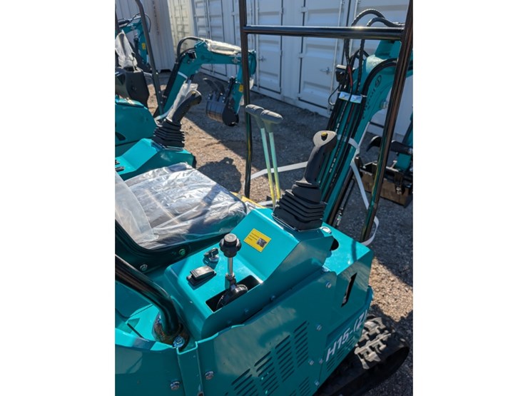 cfg-h15z-mini-excavator-image-10