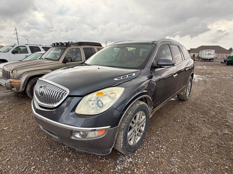 2012-buick-enclave-image-1