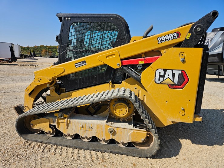 2023-caterpillar-299d3-image-6