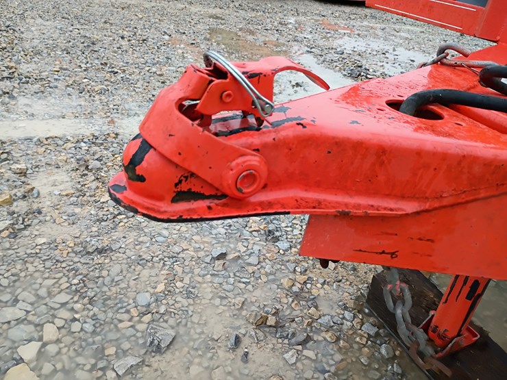 2022-kubota-la526-image-102