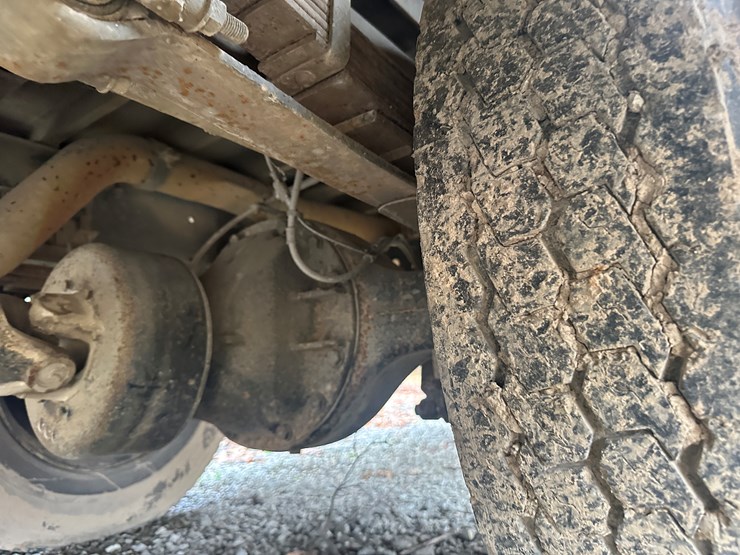 2005-international-pb105-image-11