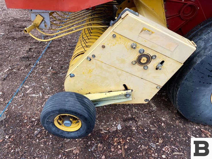 2002-new-holland-bb900-image-23