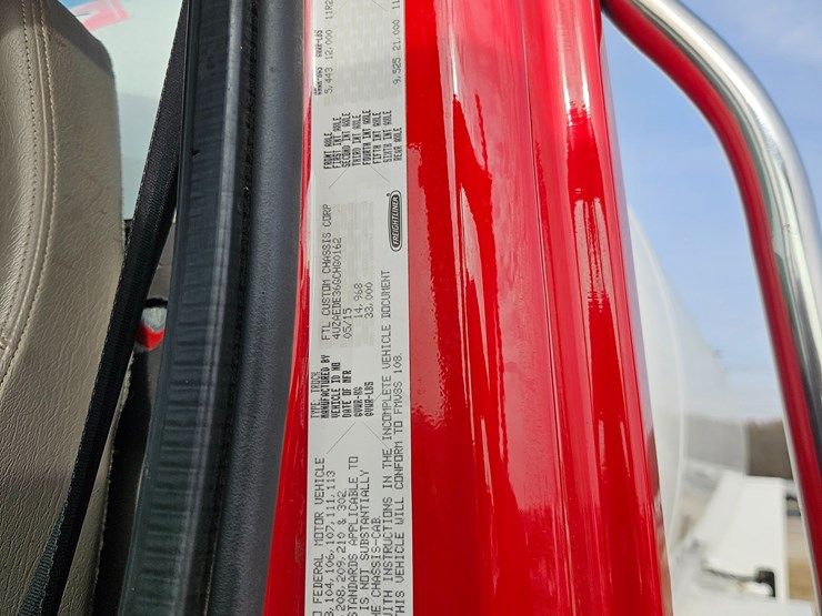 2016-freightliner-s2g-image-49