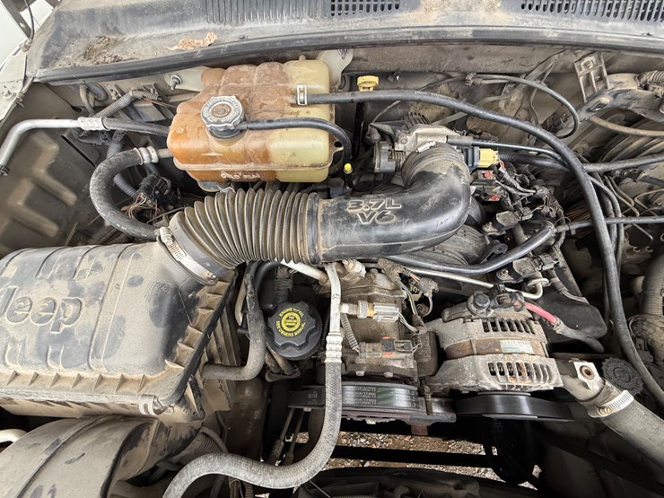 2004-jeep-liberty-image-39