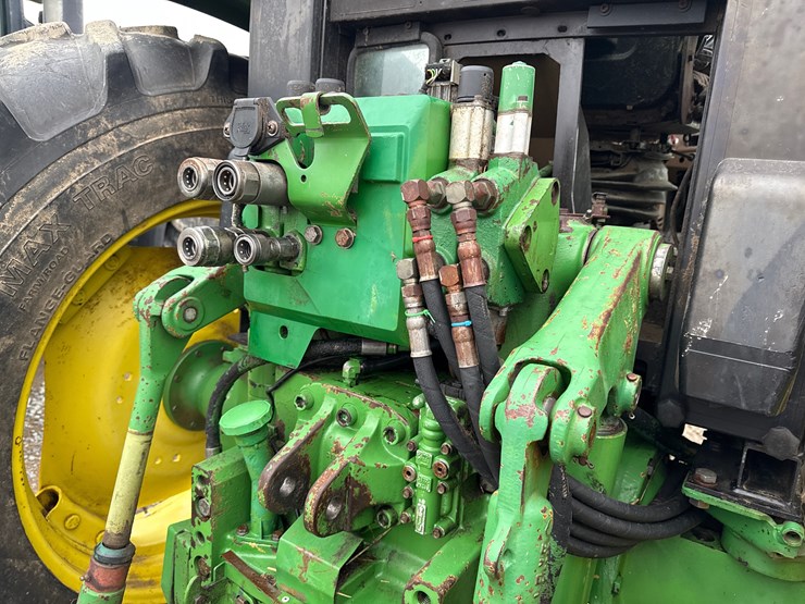 john-deere-6400-image-12