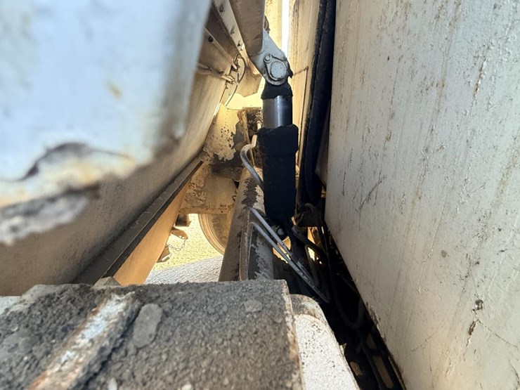 #1981-•-1990-mobil-sweeper-ahl-sweeper-truck-image-25