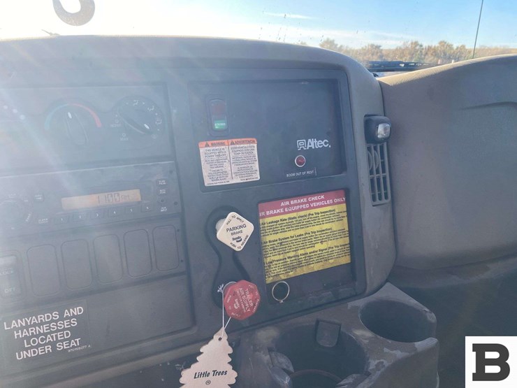 2011-international-durastar-4300-image-76