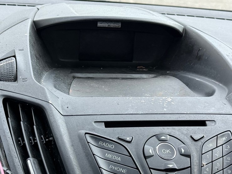 2014-ford-escape-image-37