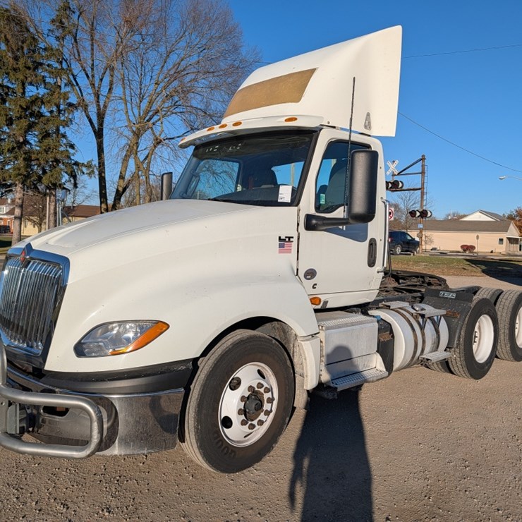 2019 INTERNATIONAL LT