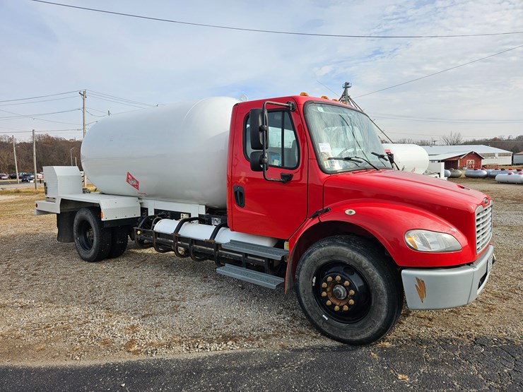 2016-freightliner-s2g-image-24