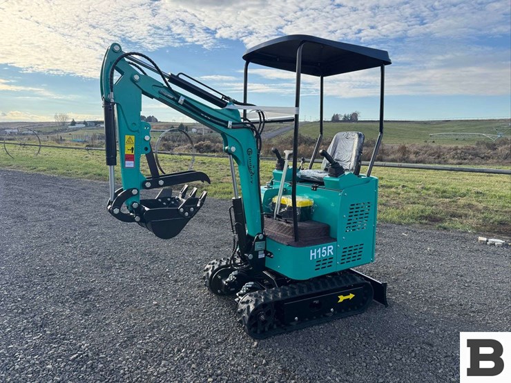2025-cfg-industrial-h15r-mini-excavator-image-1