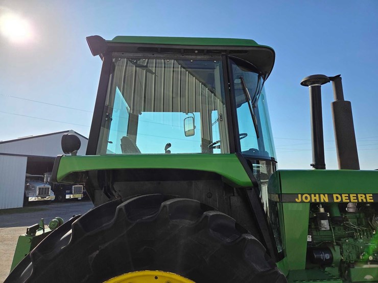 1991-john-deere-4455-image-46