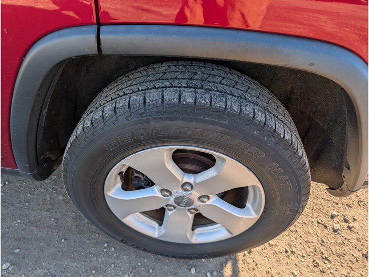 2013-jeep-grand-cherokee-image-9