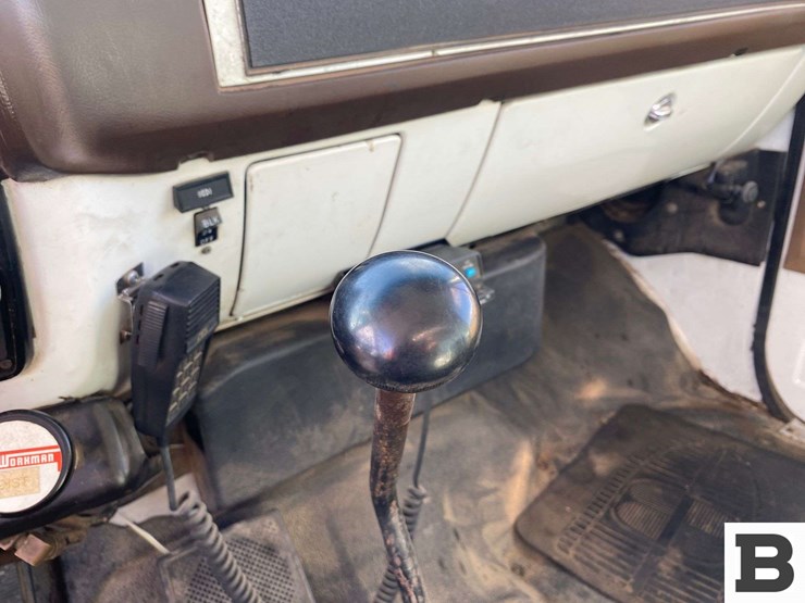 1986-gmc-c7000-truck-image-56