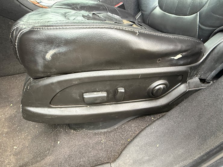 2012-buick-enclave-image-35