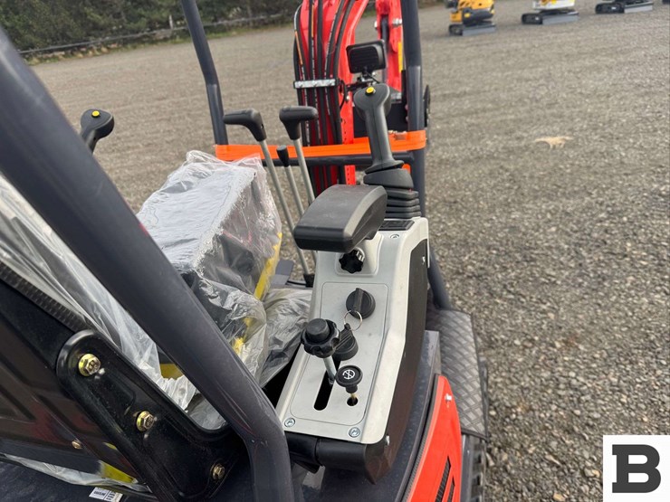 2025-cfg-industrial-mx15rx-mini-excavator-image-22