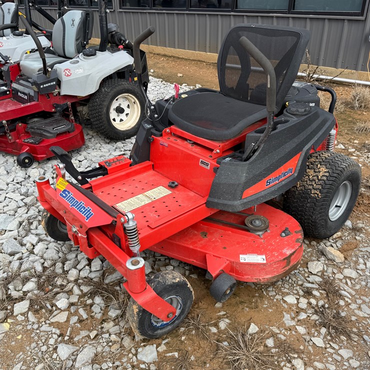 #22645 • Simplicity Zero Turn Mower 2017982036