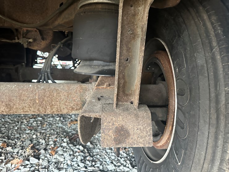 2007-utility-van-image-13