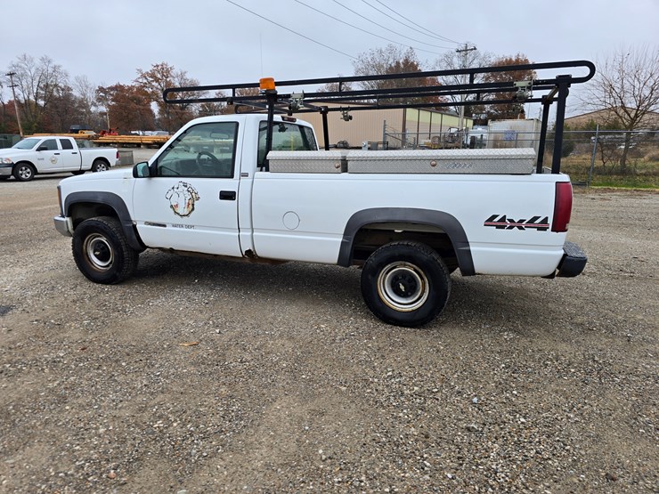 1997-chevrolet-k2500-image-9