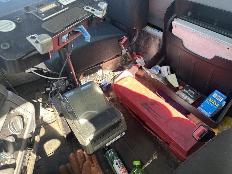 2013-freightliner-m2-106-image-49