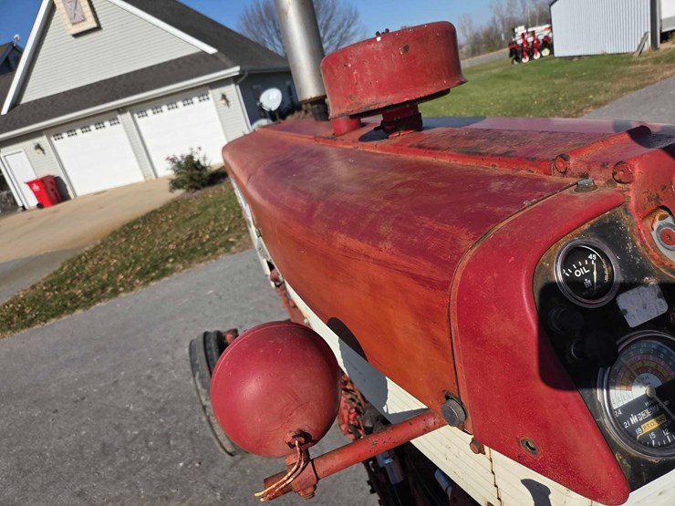 case-ih-560-image-61