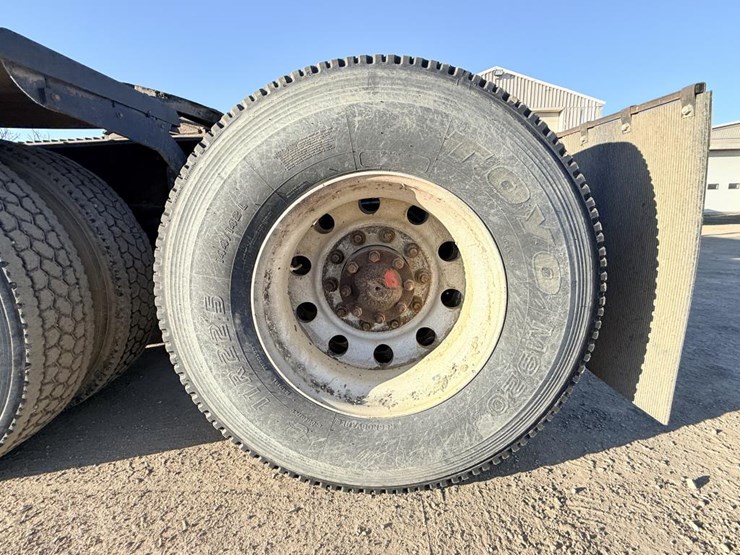 #1980-•-2008-international-eagle-day-cab-truck-tractor-image-56