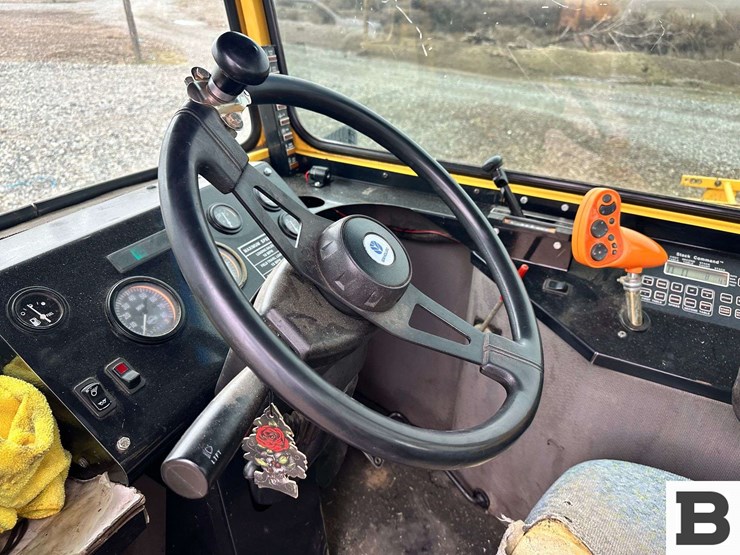 new-holland-h9880-image-52