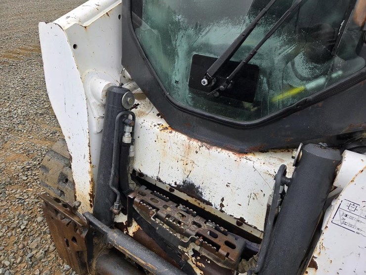 2013-bobcat-t770-image-12