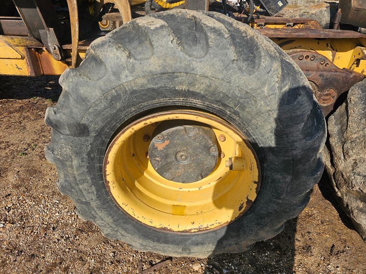 caterpillar-574-image-88