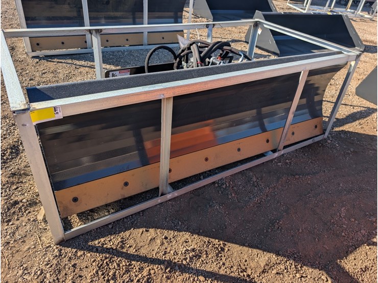 wolverine-skid-steer-6-way-dozer-blade-84"-image-1