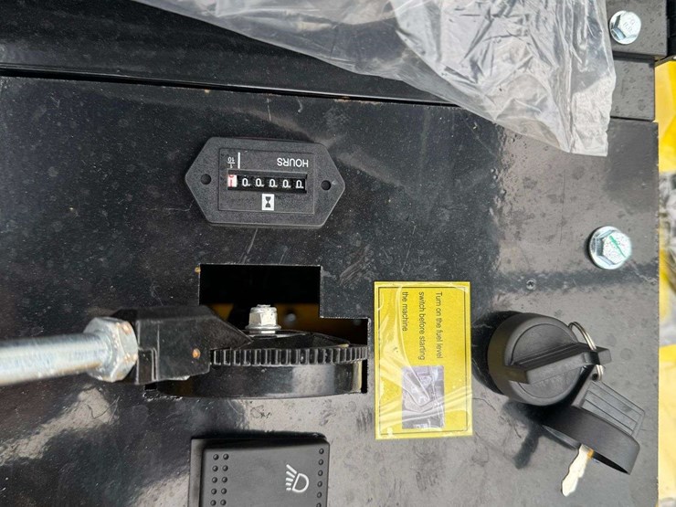 2025-cfg-industrial-h12r-mini-excavator-image-25