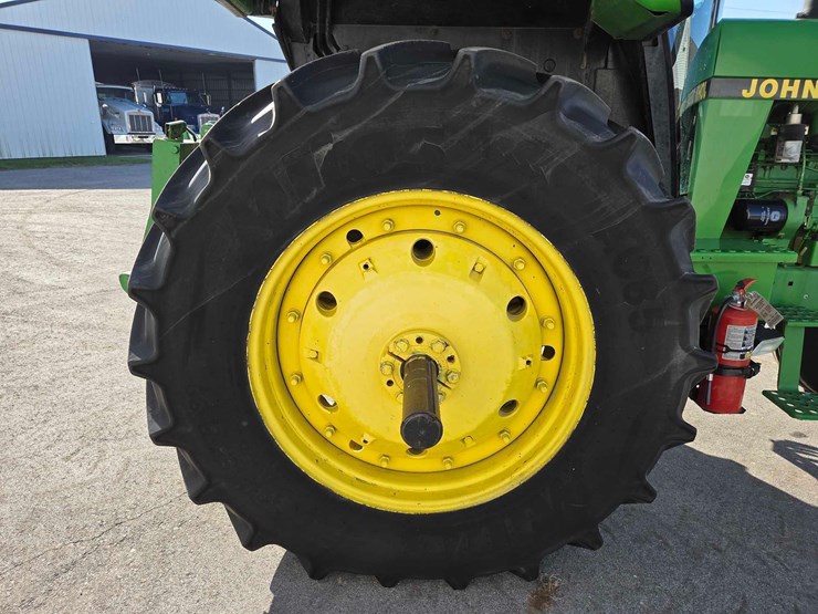 1991-john-deere-4455-image-45