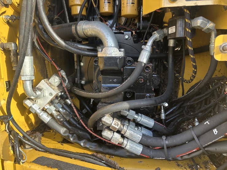 2016-caterpillar-501-hd-image-57