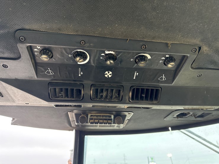 john-deere-4640-image-48