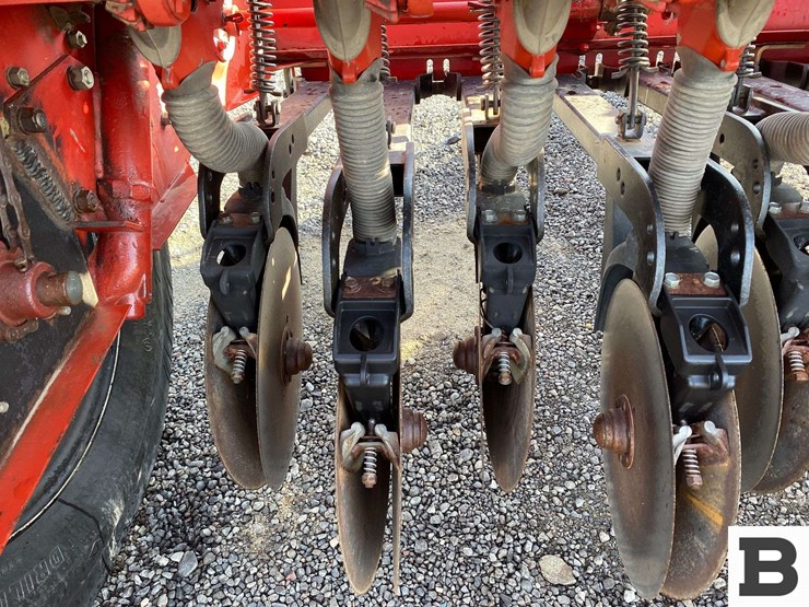 j.i.-case-5300-grain-drill-image-17