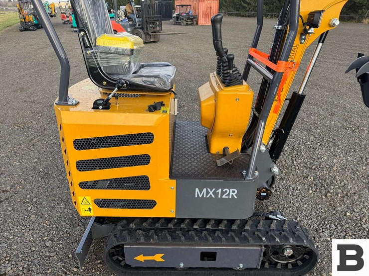2025-cfg-industrial-mx12r-mini-excavator-image-24
