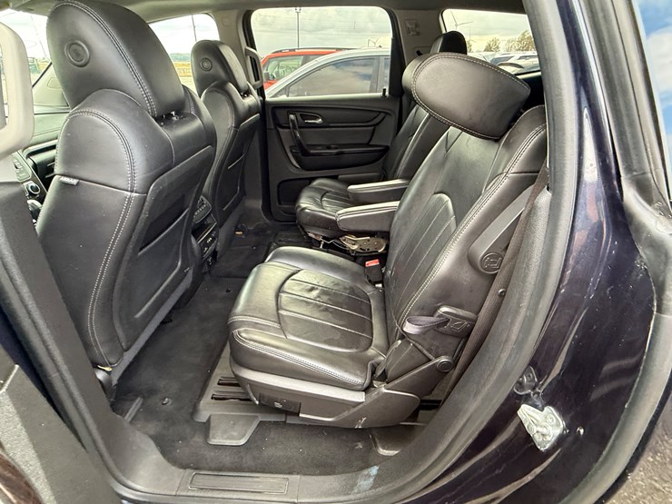 2015-chevrolet-traverse-image-19