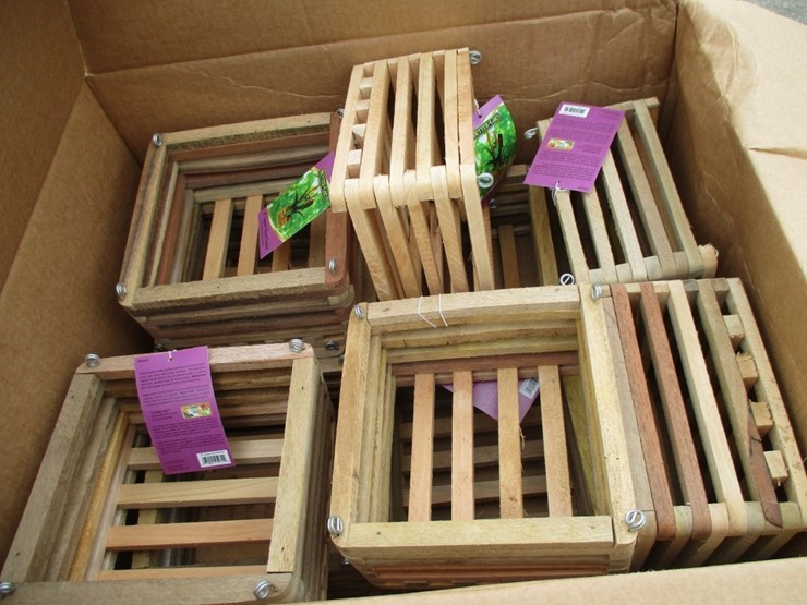 lot-of-square-cedar-wooden-plant-baskets,-image-4