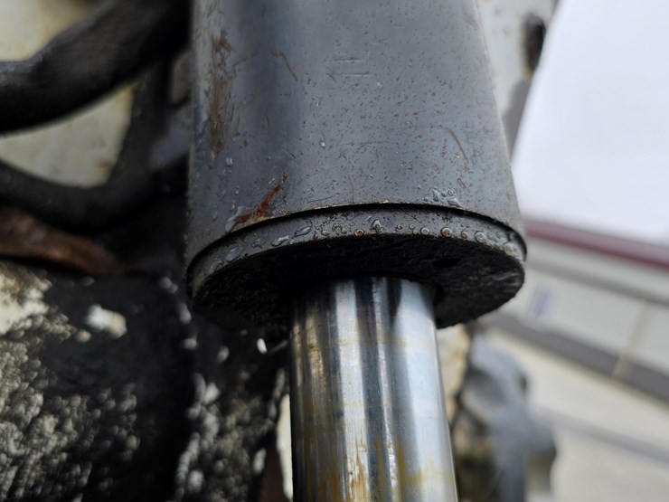 bobcat-t250-image-36