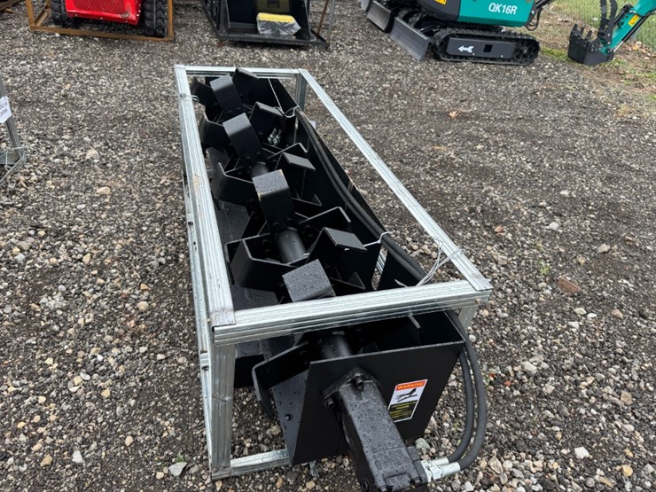 pabreak-72"-skid-steer-tiller-image-3