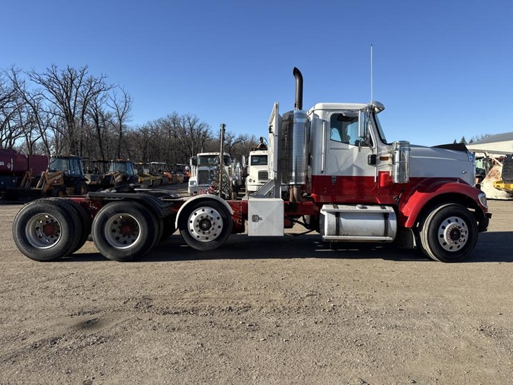 #1952-•-2008-international-eagle-day-cab-truck-tractor-image-6