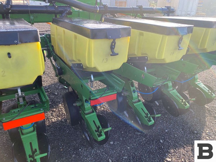 2007-john-deere-1720-image-46